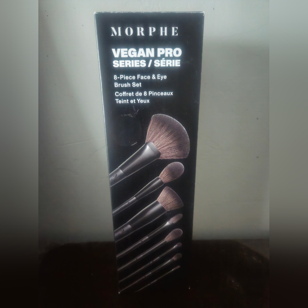 MorpheVegan Pro Series 8-Piece Face & Eye Brush Set - Black